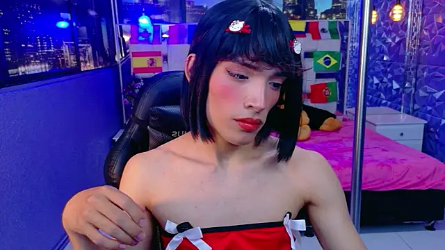 Snapshot of IsaacNovaa chatting on June 23, 8:07 pm IsaacNovaa online show from June 23, 8:07 pm