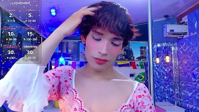 Snapshot of IsaacNovaa chatting on June 30, 8:43 pm IsaacNovaa online show from June 30, 8:43 pm