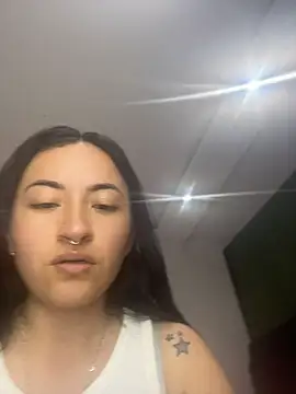 Snapshot of kimberly_peter chatting on May 6, 11:21 pm kimberly peter online show from May 6, 11:21 pm