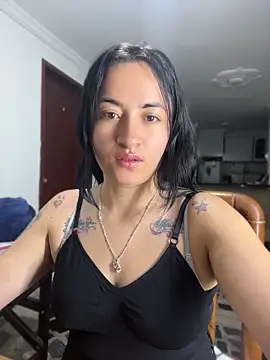 Snapshot of kimberly_peter chatting on May 22, 2:19 am kimberly peter online show from May 22, 2:19 am