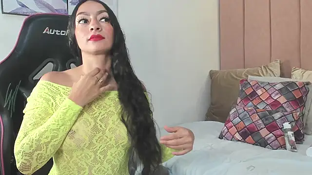 Snapshot of natalia_vela chatting on July 14, 12:11 pm natalia vela online show from July 14, 12:11 pm