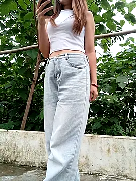 Snapshot of Aurora_Nova chatting on May 3, 11:22 pm Aurora Nova online show from May 3, 11:22 pm