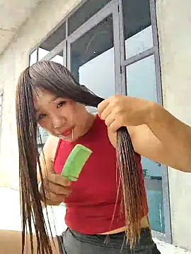 Snapshot of xinhxinh-cute chatting on April 16, 3:51 am xinhxinh-cute online show from April 16, 3:51 am