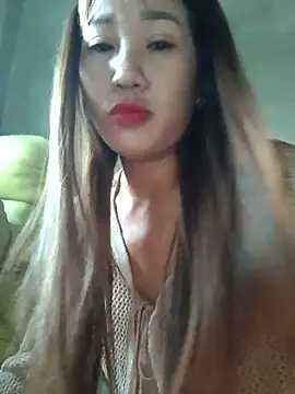 Snapshot of xinhxinh-cute chatting on April 29, 12:37 am xinhxinh-cute online show from April 29, 12:37 am