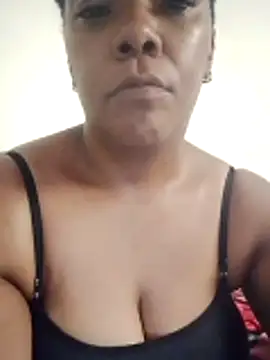 Snapshot of spider37 chatting on April 30, 5:19 pm spider37 online show from April 30, 5:19 pm