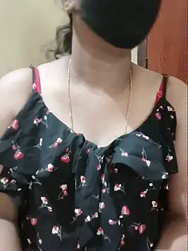 Snapshot of Latha_lovely chatting on May 23, 6:40 am Latha lovely online show from May 23, 6:40 am