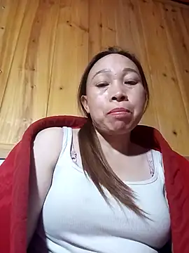 Snapshot of AnnieAngelxx chatting on March 25, 2:12 pm AnnieAngelxx online show from March 25, 2:12 pm