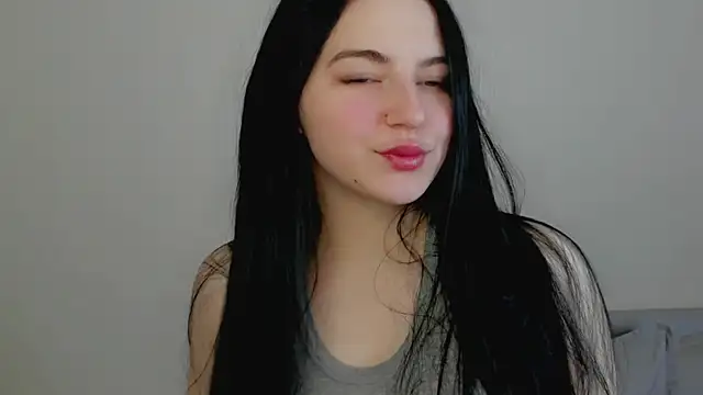 HloyaLarguza online show from March 31, 10:10 pm