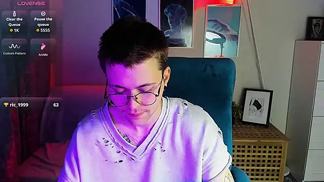 Thomas Norton online show from May 14, 3:19 pm