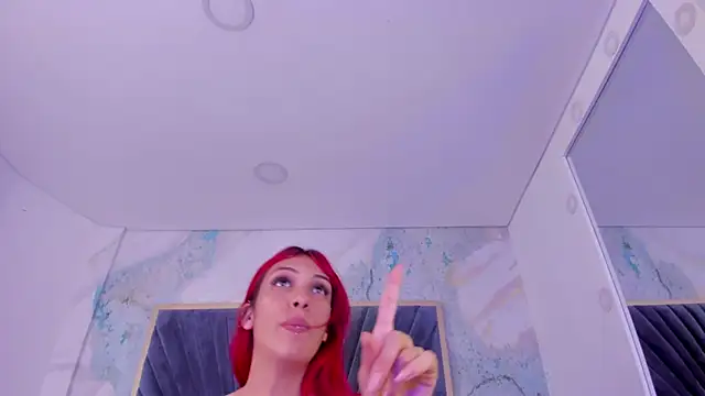 Derieri Blush online show from May 30, 5:32 pm
