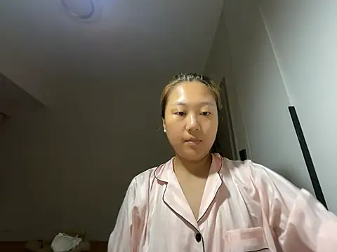 tutu512 online show from June 20, 5:16 pm