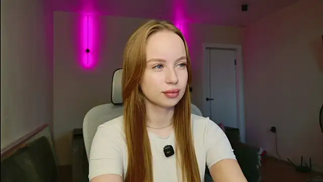 BunnyShinex online show from July 15, 2:33 pm