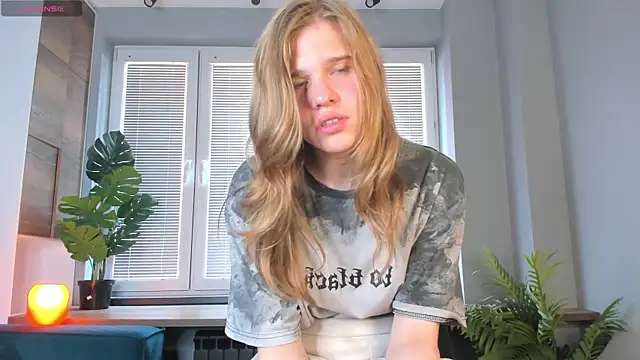 JosefaDonelan online show from July 11, 7:11 am