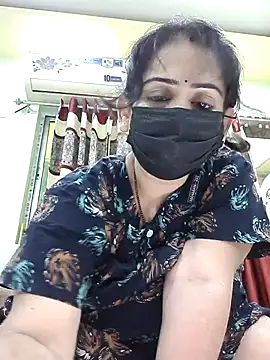 Snapshot of sonalidey5564 chatting on June 3, 1:03 pm sonalidey5564 online show from June 3, 1:03 pm