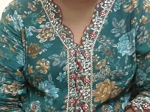 Snapshot of Sana_Khaan chatting on March 26, 11:16 am Sana Khaan online show from March 26, 11:16 am