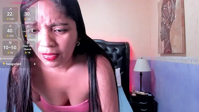 Julia Bliss online show from May 22, 1:39 pm