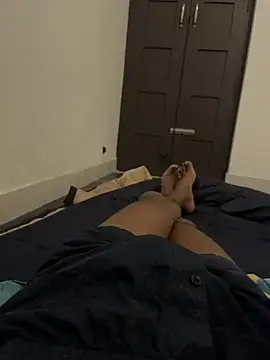 like a nud online show from March 27, 7:02 pm