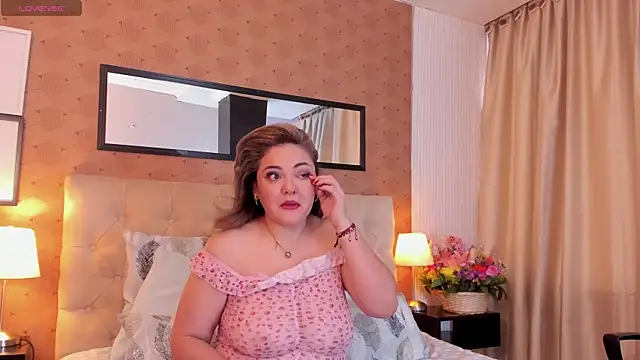 Snapshot of Natashablade__ chatting on April 7, 11:54 am Natashablade online show from April 7, 11:54 am