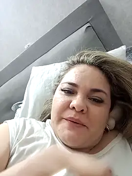 Snapshot of Natashablade__ chatting on April 10, 11:53 pm Natashablade online show from April 10, 11:53 pm