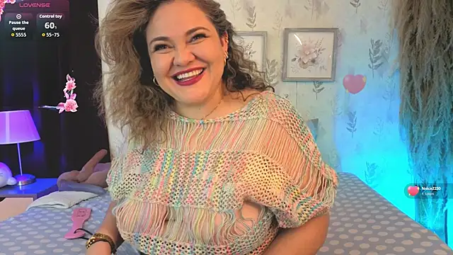 Snapshot of Natashablade__ chatting on June 1, 5:36 pm Natashablade online show from June 1, 5:36 pm