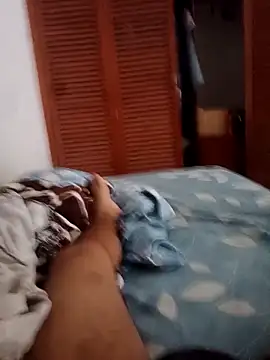 Snapshot of goldboy_0069 chatting on April 4, 9:56 pm goldboy 0069 online show from April 4, 9:56 pm