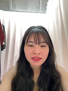 Snapshot of Naked-xx chatting on May 7, 3:12 am Naked-xx online show from May 7, 3:12 am