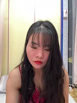 Snapshot of Naked-xx chatting on May 12, 9:50 am Naked-xx online show from May 12, 9:50 am