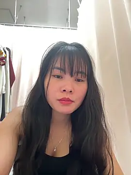 Snapshot of Naked-xx chatting on May 18, 3:57 am Naked-xx online show from May 18, 3:57 am
