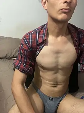 Snapshot of andrew2199 chatting on March 27, 4:51 am andrew2199 online show from March 27, 4:51 am