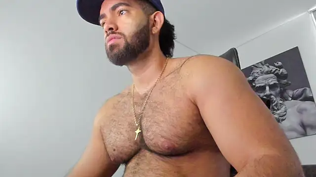 Snapshot of simonleon27 chatting on July 9, 12:09 pm simonleon27 online show from July 9, 12:09 pm