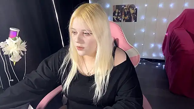 Tina Evanss online show from April 1, 6:47 am