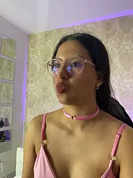 Snapshot of babylexi18 chatting on August 2, 3:16 am babylexi18 online show from August 2, 3:16 am