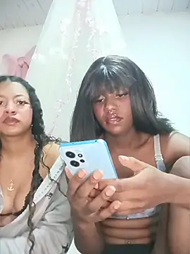 BelleKaty  online show from April 12, 8:25 pm