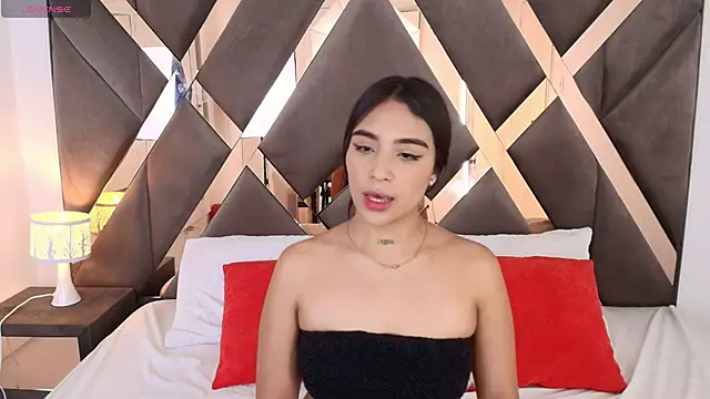 Snapshot of SaraStevenn chatting on May 25, 7:42 pm SaraStevenn online show from May 25, 7:42 pm