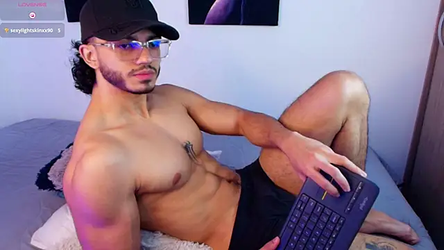 Snapshot of IamAxel03 chatting on June 10, 6:07 pm IamAxel03 online show from June 10, 6:07 pm