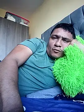 luis20212 online show from March 31, 9:37 pm