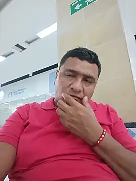 Snapshot of luis20212 chatting on May 23, 3:49 pm luis20212 online show from May 23, 3:49 pm