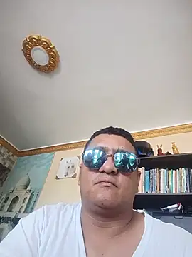 luis20212 online show from July 12, 7:16 pm