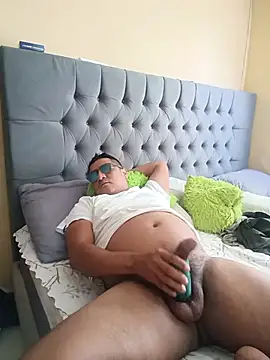 luis20212 online show from July 13, 5:49 pm
