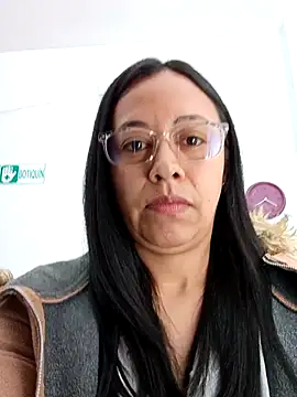 Snapshot of Violeta--7 chatting on April 7, 1:33 pm Violeta--7 online show from April 7, 1:33 pm