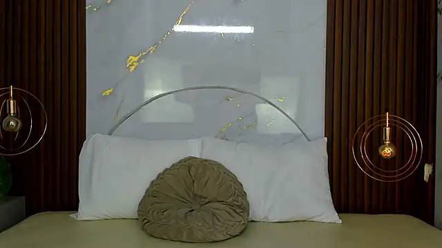 Snapshot of sussy1x_ chatting on August 4, 3:53 am sussy1x online show from August 4, 3:53 am