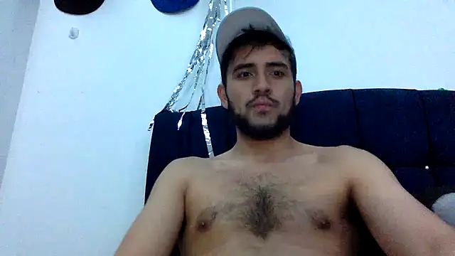 Snapshot of derek_smiith chatting on June 25, 8:41 am derek smiith online show from June 25, 8:41 am