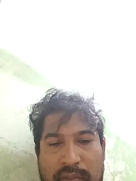 Snapshot of varun2184 chatting on April 6, 6:14 am varun2184 online show from April 6, 6:14 am