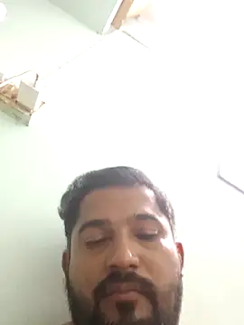 Snapshot of varun2184 chatting on May 4, 6:59 pm varun2184 online show from May 4, 6:59 pm