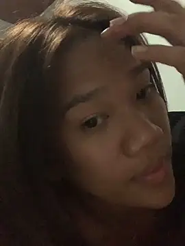 Snapshot of iloveyou_divine22 chatting on May 18, 8:36 pm iloveyou divine22 online show from May 18, 8:36 pm