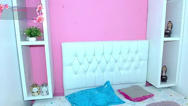 23alana online show from May 29, 3:15 am