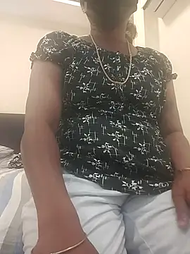 Snapshot of tamilponnu_05 chatting on July 25, 9:07 am tamilponnu 05 online show from July 25, 9:07 am