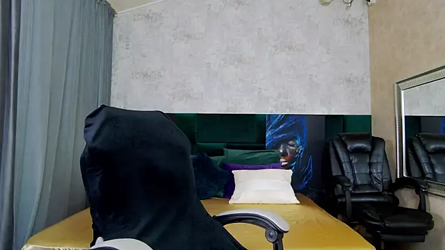 KalystaSwiss online show from July 4, 4:51 am