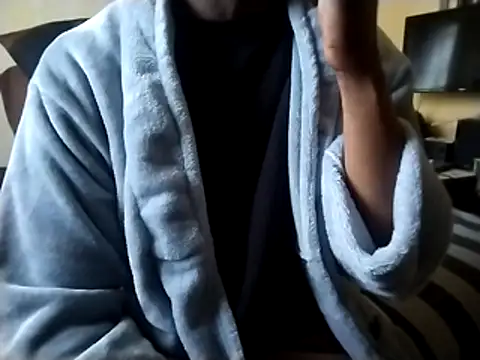 Snapshot of SteedyGee chatting on June 11, 7:17 am SteedyGee online show from June 11, 7:17 am