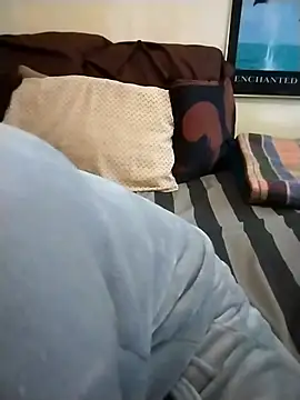 Snapshot of SteedyGee chatting on June 27, 10:37 pm SteedyGee online show from June 27, 10:37 pm